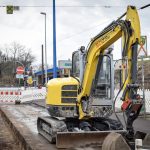 Baustelle für neue Bahnsteige an den Haltestellen am Adelheidring